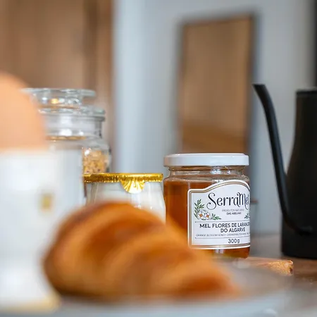 Semesterbostad 57 Bee Old Town - Character House Near & Marina Lagos