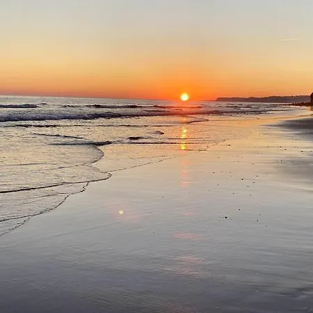 Semesterbostad 57 Bee Old Town - Character House Near & Marina