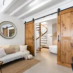 57 Bee Old Town - Character House Near & Marina Lagos