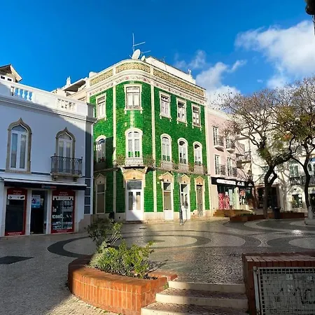 Дом отдыха 57 Bee Old Town - House Near & Marina Лагуш